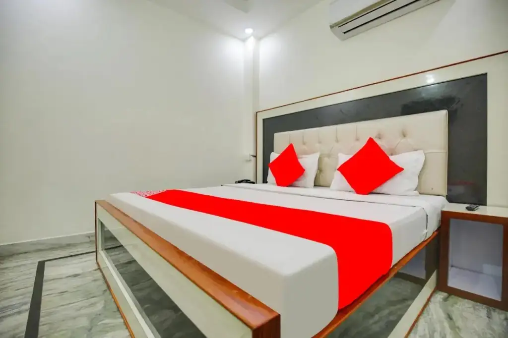 Чандигарх: OYO Flagship 807871 Hotel The Kings Inn