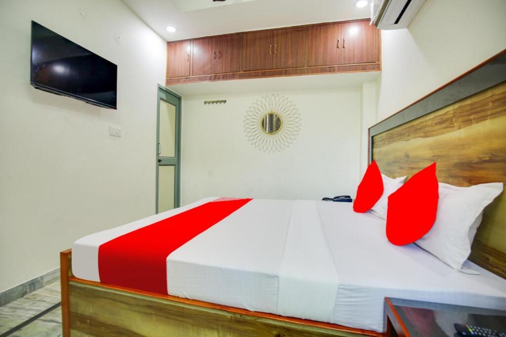 Чандигарх: OYO Flagship 807871 Hotel The Kings Inn