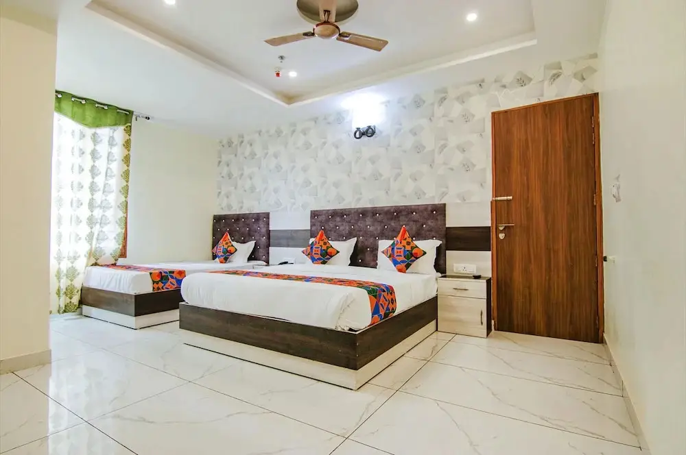 Чандигарх: Fabhotel Meridian Inn