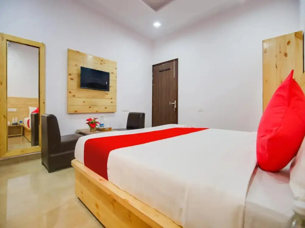 Мохали: OYO Flagship 807768 Hotel The King