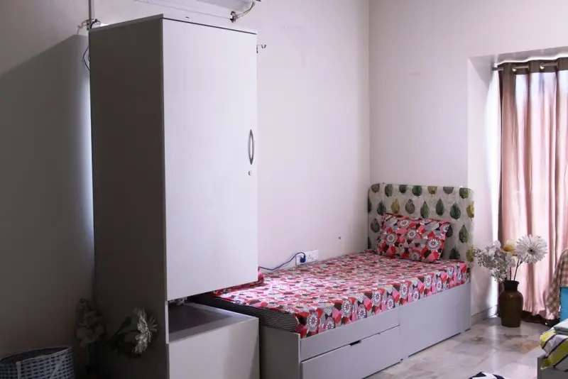 Пуна: Urban Nomads Pods