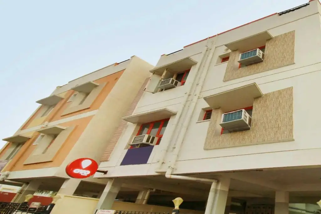 Flagship 701072 Yazhini Service Apartment — фото 1