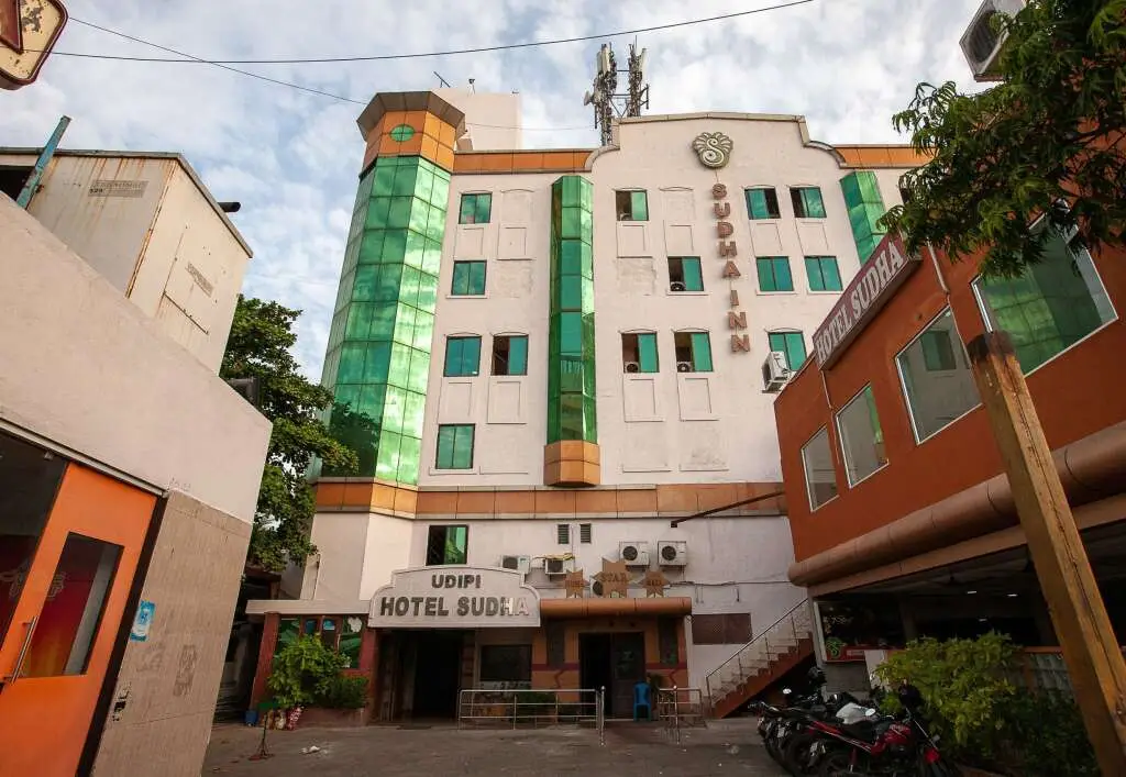 Collection O 24963 Hotel Sudha Inn — фото 1