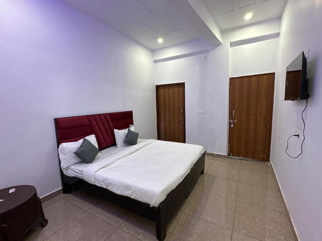 Газиабад: SPOT ON Hotel Mayank
