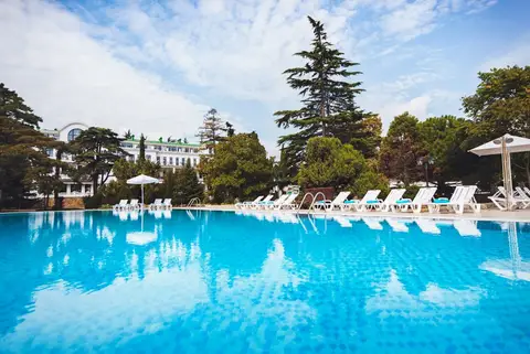 Отель Riviera Sunrise Resort & SPA Алушта — фото 1