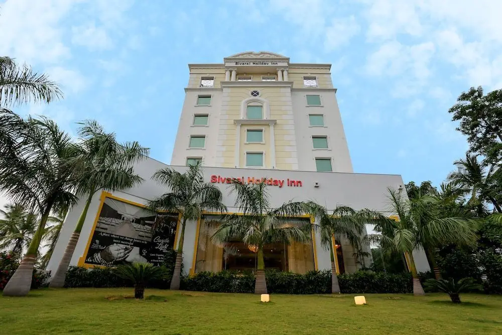 Sivaraj Holiday Inn — фото 1