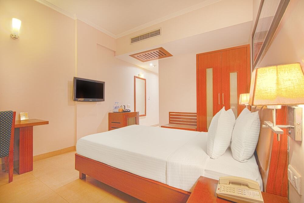 Бадди: Best Western Royal Park