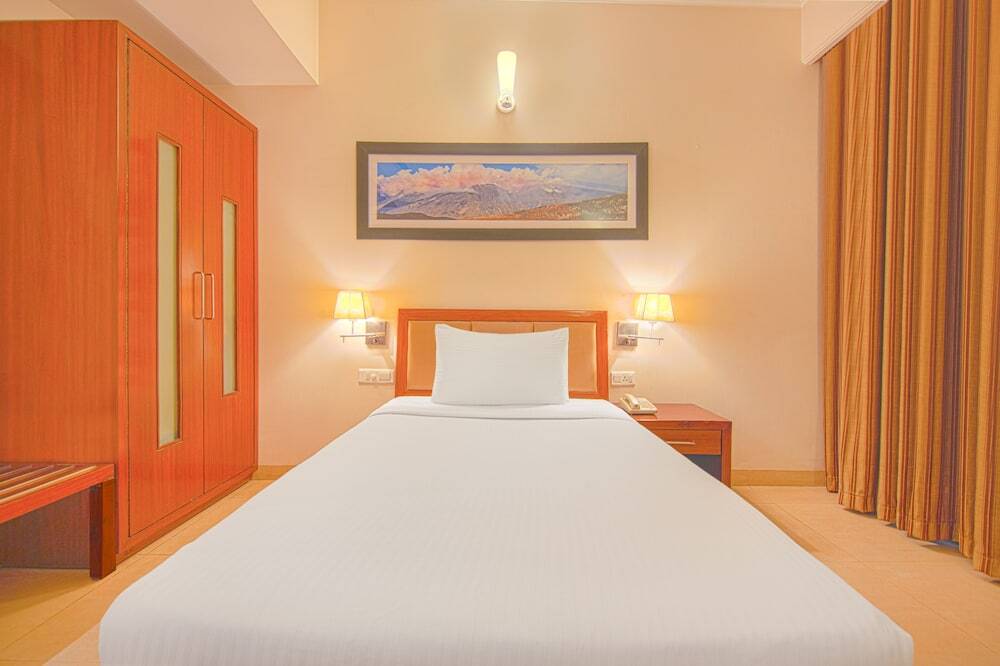 Бадди: Best Western Royal Park