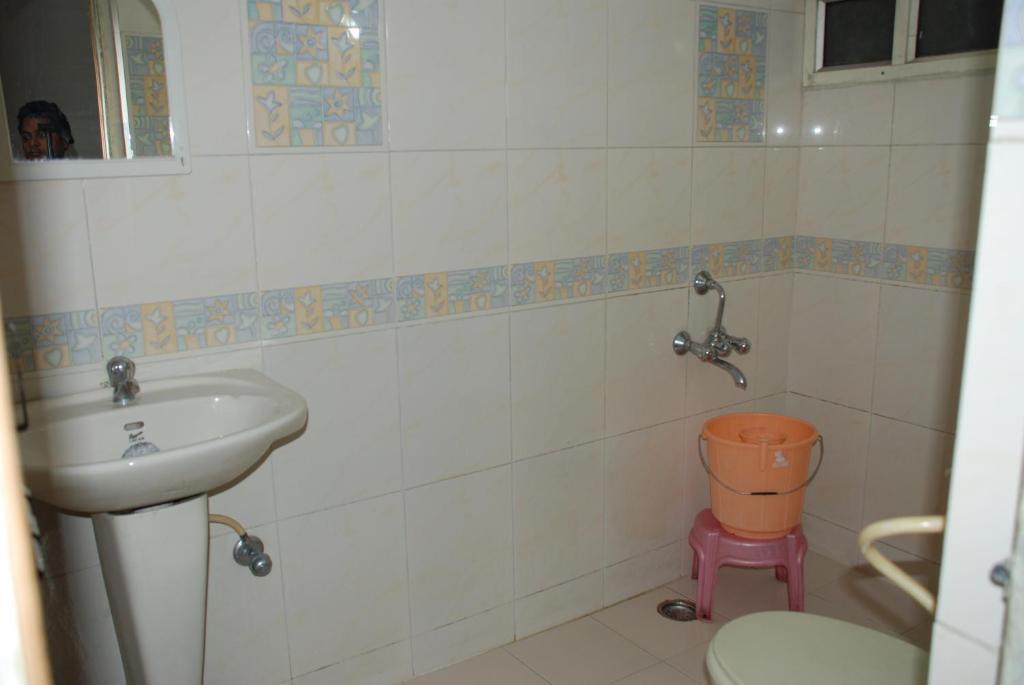 Хидерабад: Vcare Service Apartment - Road No. 10