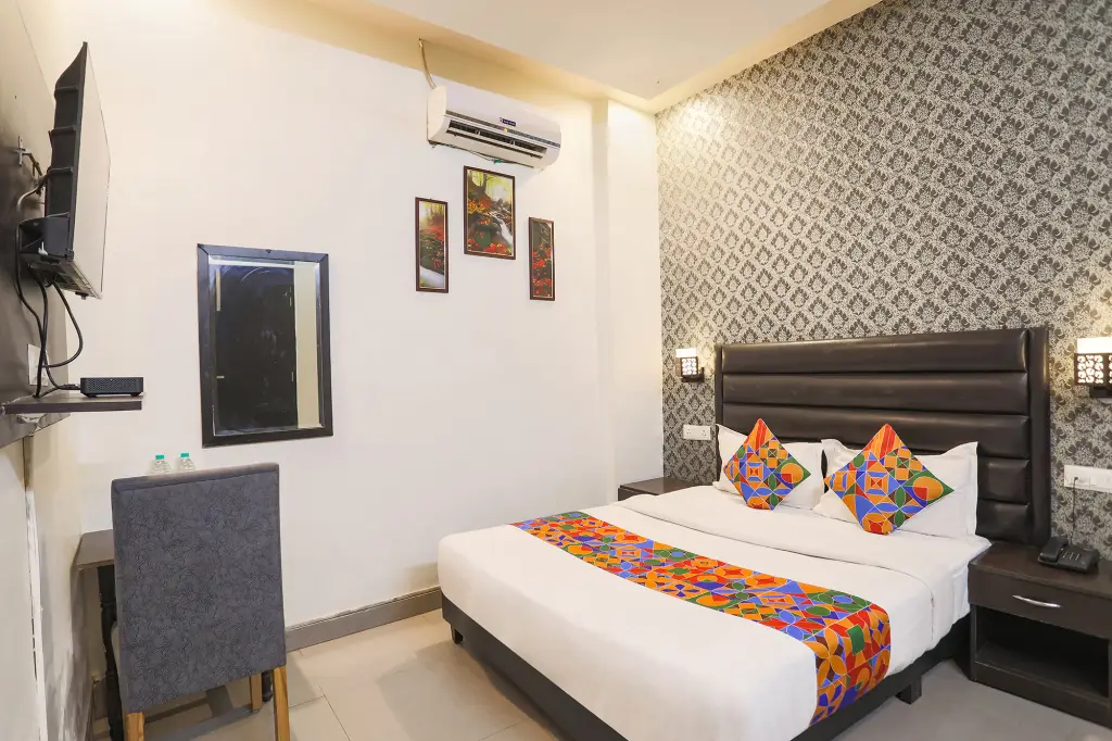 Газиабад: FabHotel The Diamond