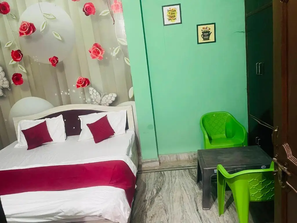 Большая Нойда: OYO Home Hotel Dream Palace