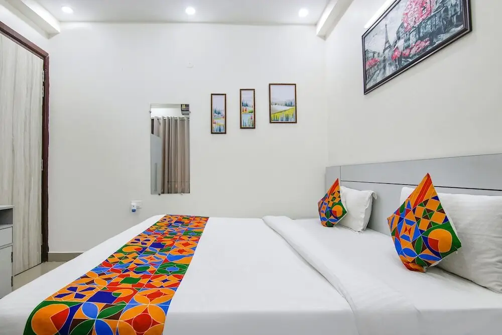 Нойда: Fabhotel Indigo