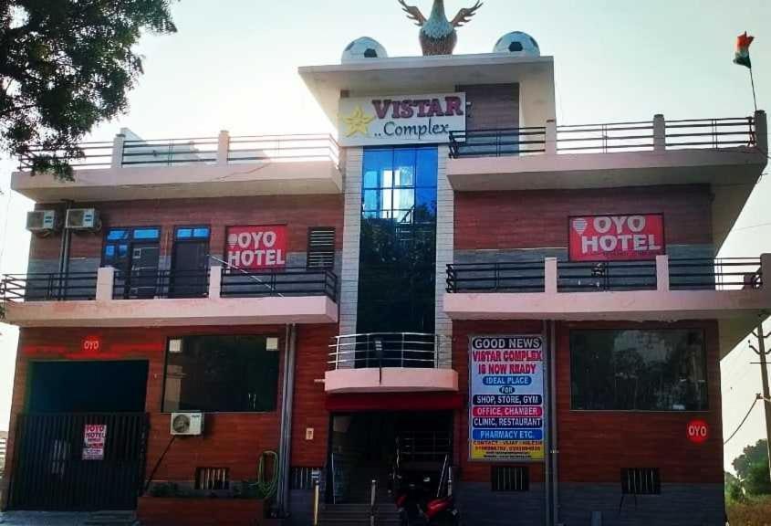 Гуруграм: Capital O Vansh Oyo Hotel 2