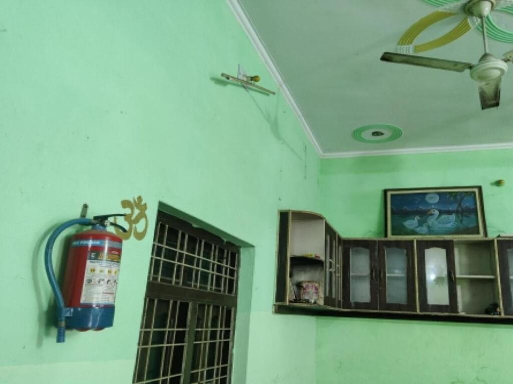 Гуруграм: SPOT ON 80533 Krishna residency
