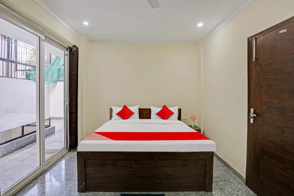 Гуруграм: Flagship Unicorn Rooms Near Omaxe Celebration Mall