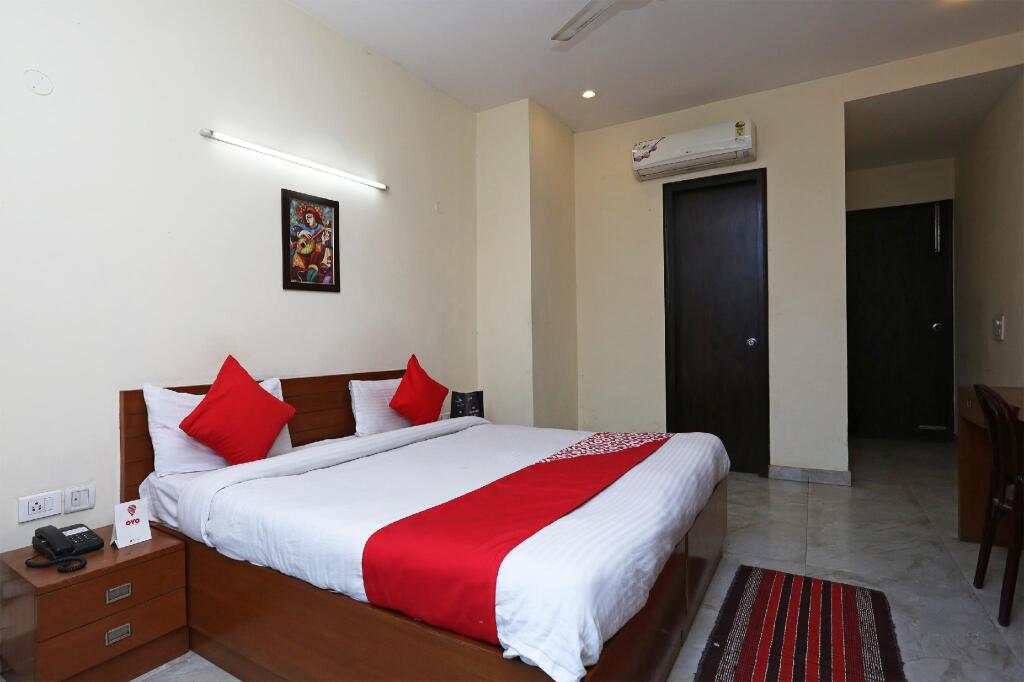 Гуруграм: OYO 350 The Orange Hotel