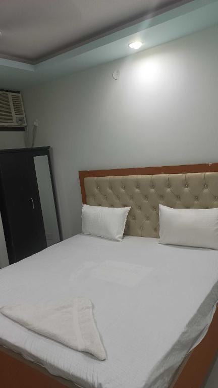 Нойда: Oyo Hotel 701255 Hotel Noida Park