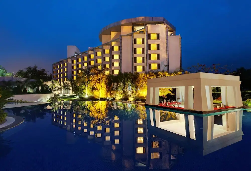 Ramada Plaza JHV Varanasi — фото 1