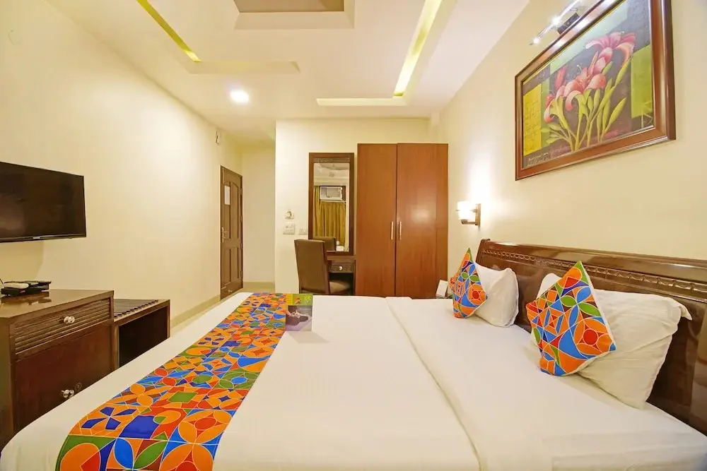 Гуруграм: OYO Rooms Cyber City Oakwood