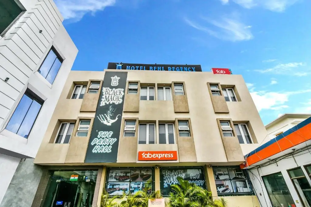 Oyo Rooms Chheharta Road — фото 1