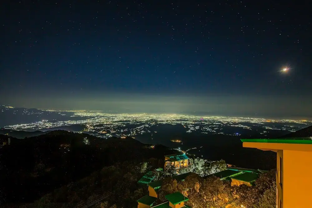 Массури: Mussoorie - Dancing Leaves, A Sterling Holidays Resort