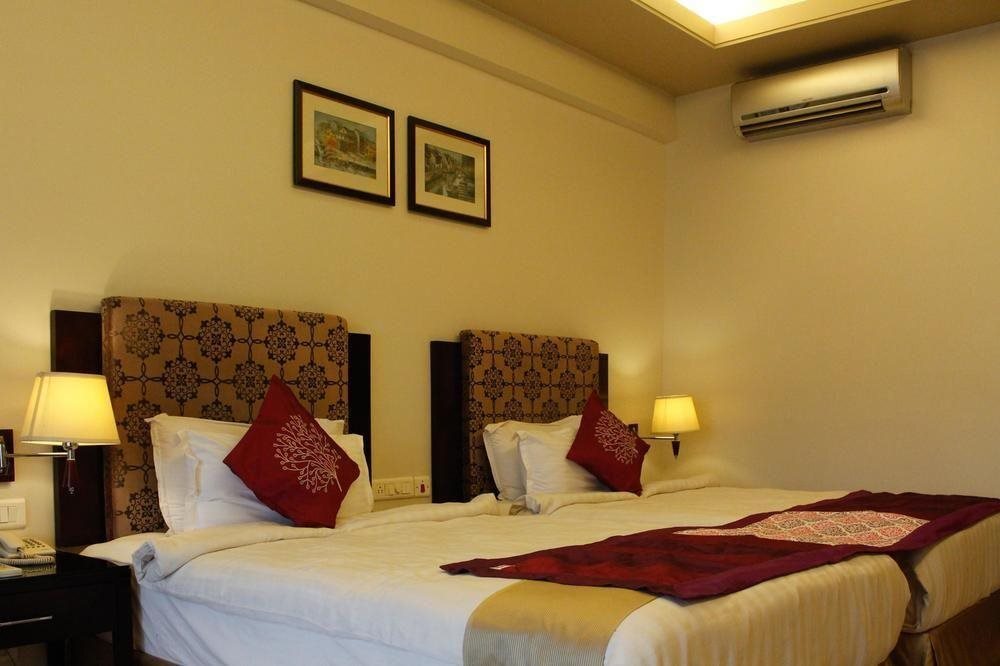 Каттак: OYO Premium Ring Road Cuttack