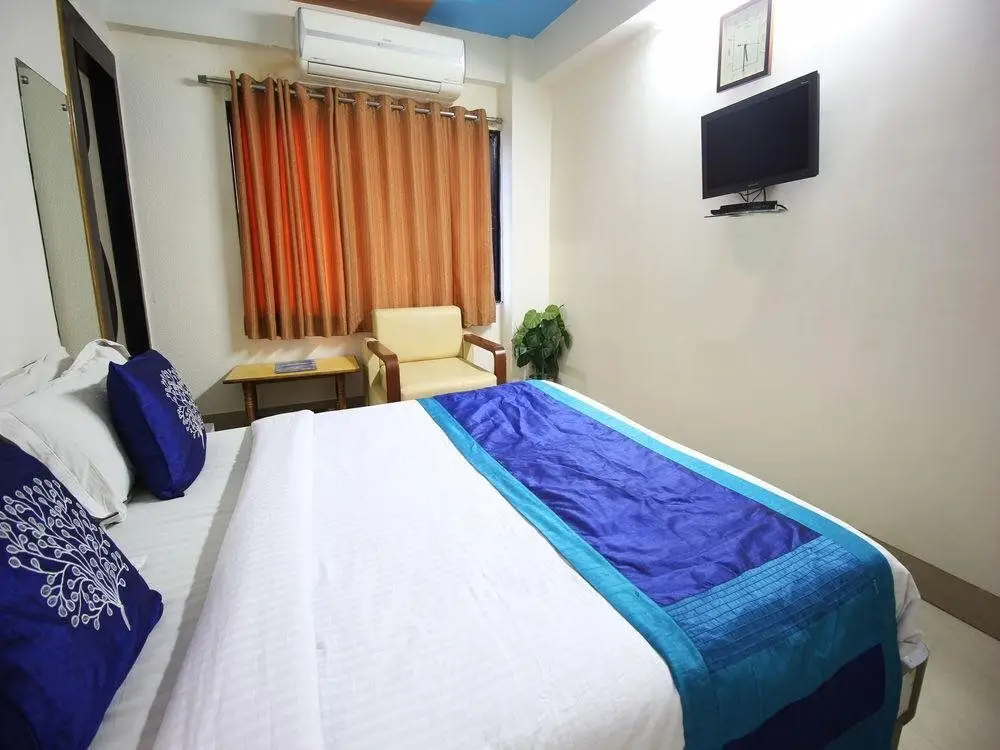 Ахмедабад: OYO Rooms Sola SG Highway 2