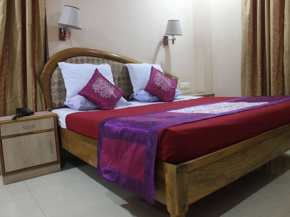 Бхубанешвар: OYO Rooms Baramunda Bus Stop