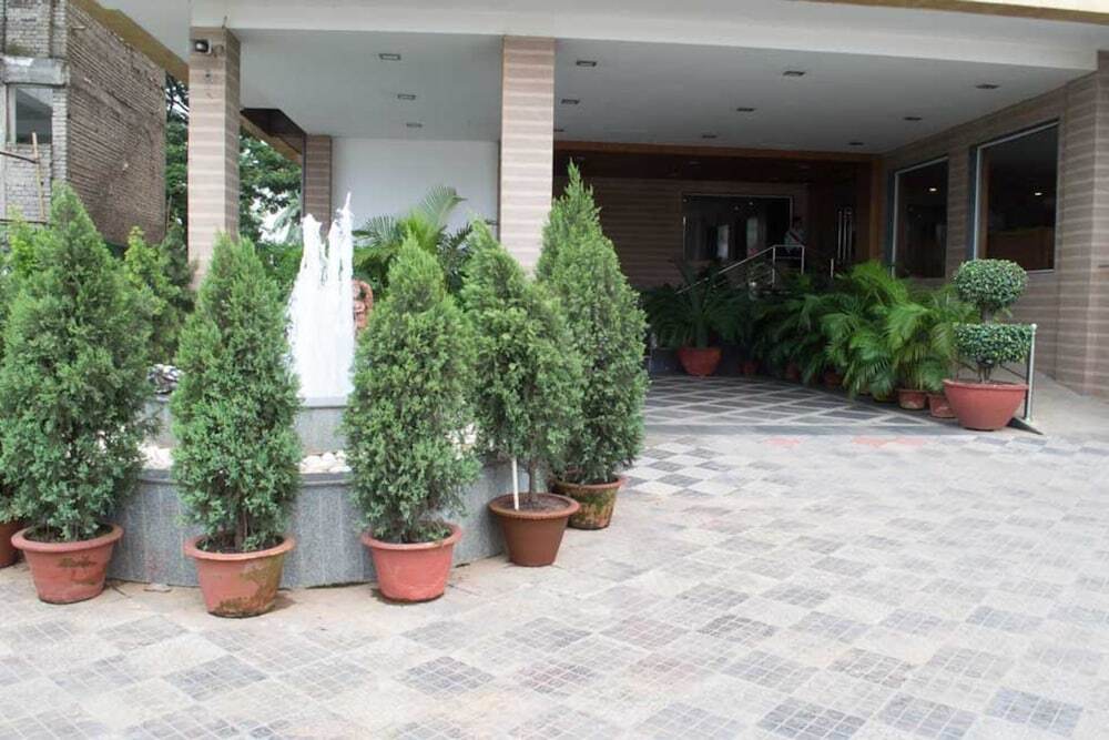 Oyo Premium Vani Vihar — фото 1