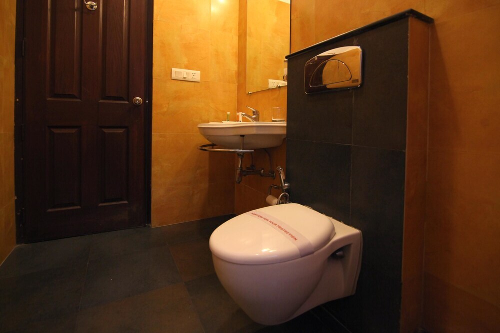 Джайпур: OYO Premium Jaipur Airport 2