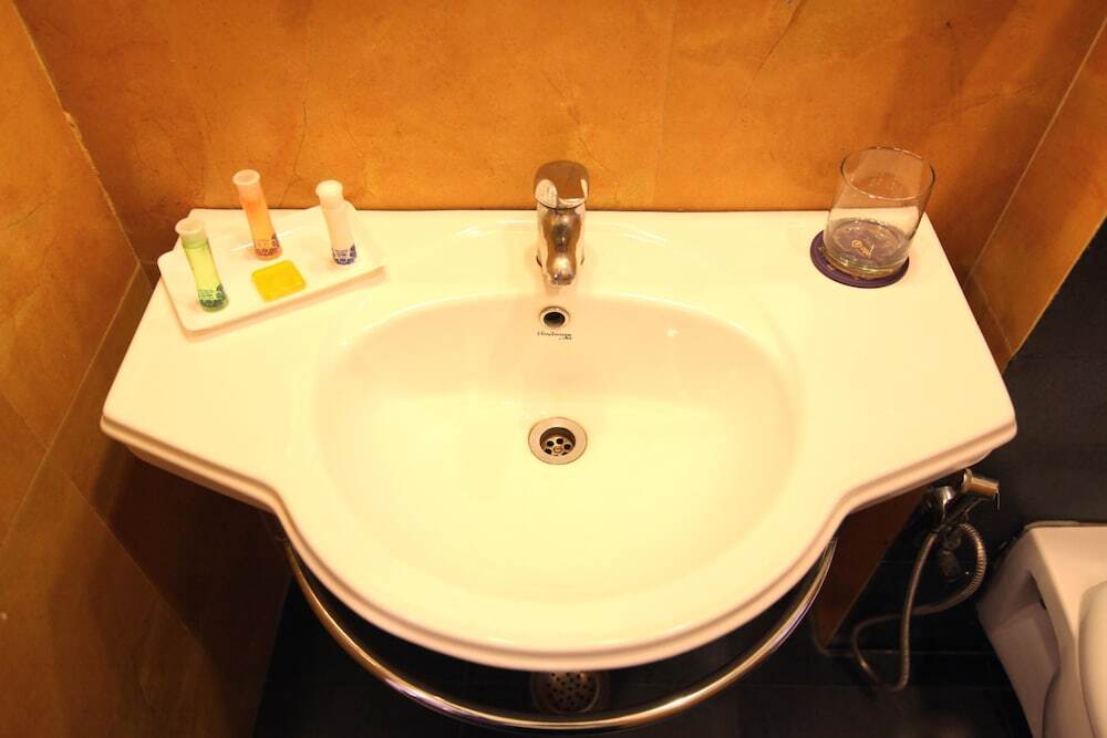 Джайпур: OYO Premium Jaipur Airport 2