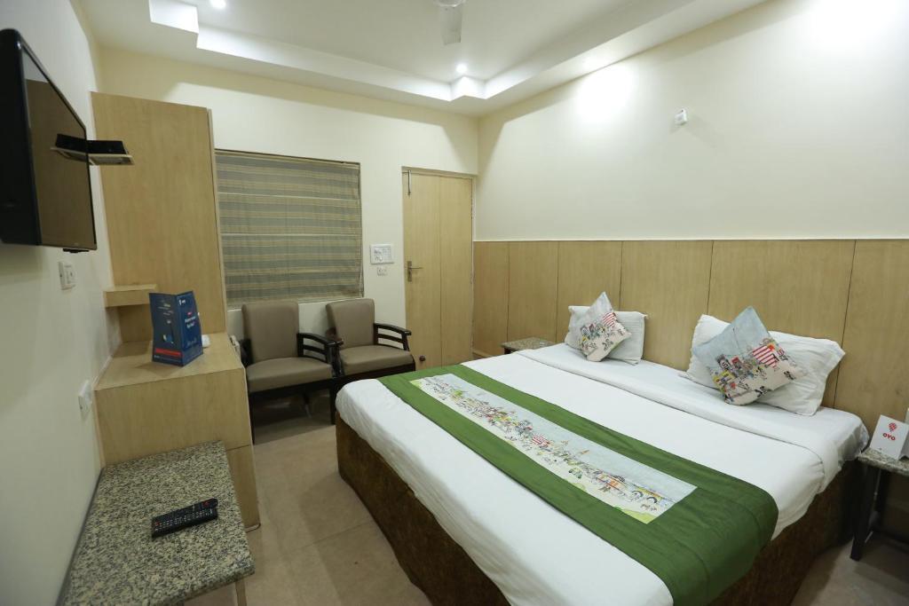 Канпур: Oyo Rooms 80 Feet Road