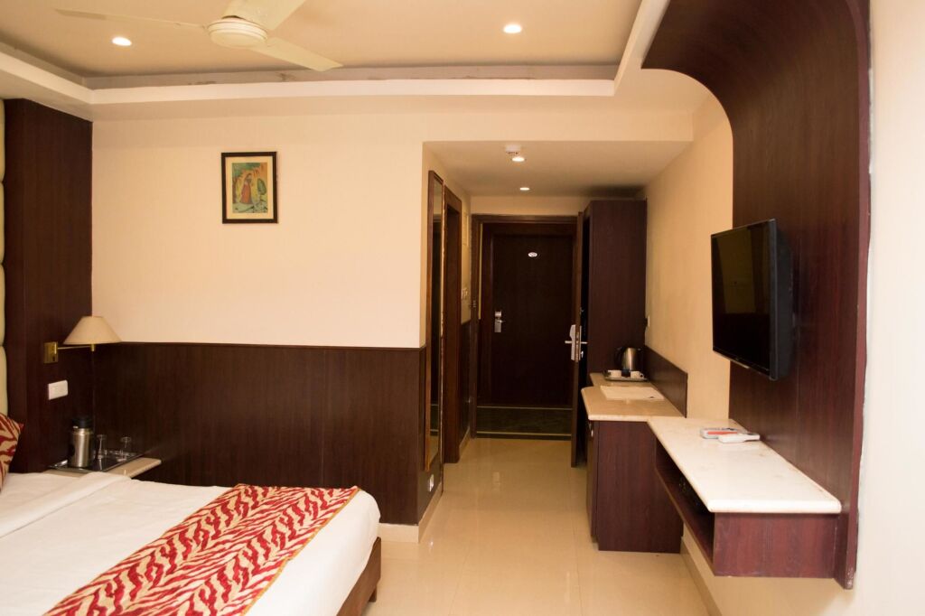 Oyo Premium Nayapalli Irc Village — фото 1