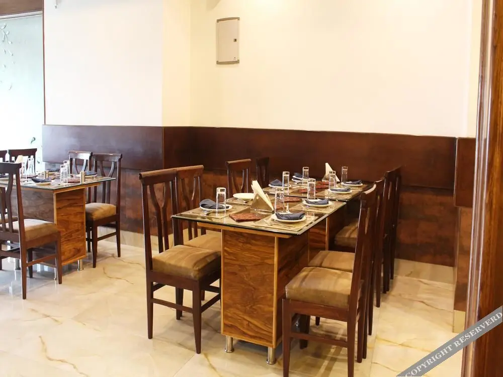 Карнал: OYO Premium Karnal Club