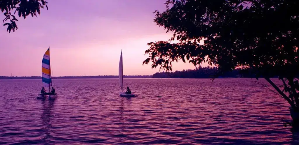 Куруппумтара: Sailing Club House