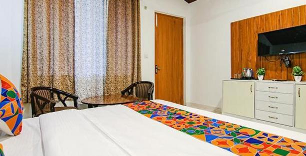 Нойда: Hotel Global Corporate Noida