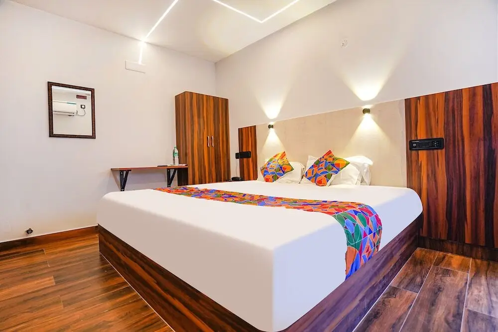 Особая экономическая зона Mahindra World City: Fabexpress The Magnum Inn