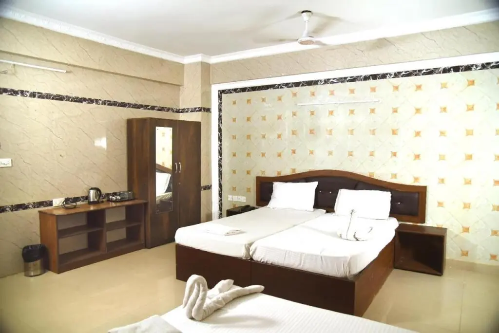 Ченнаи: Le Royal Inn Mugappair Chennai