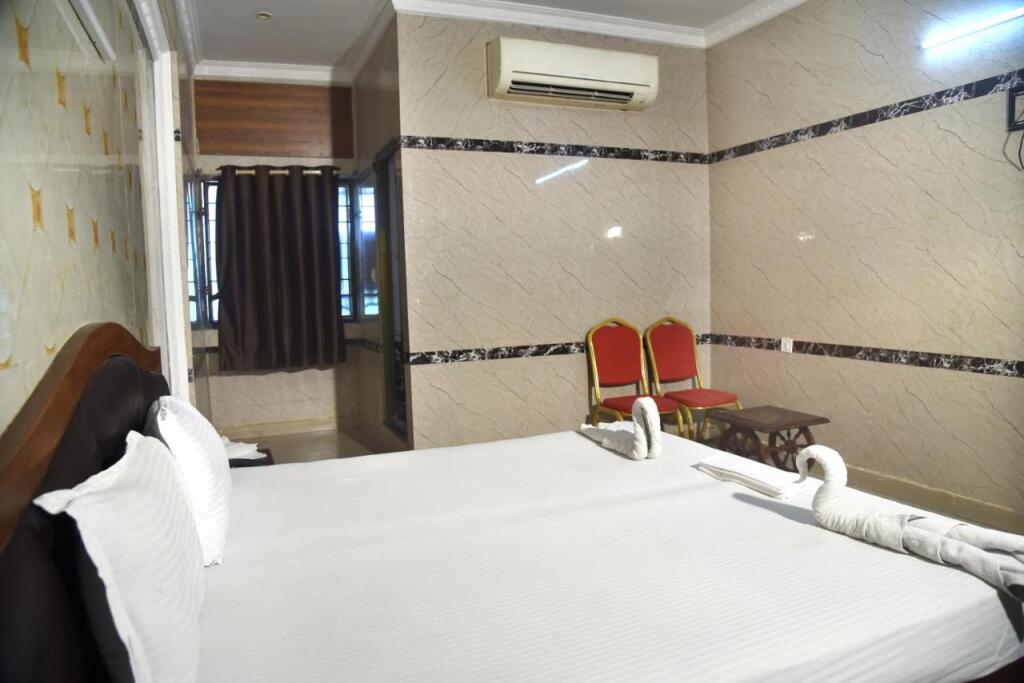 Ченнаи: Le Royal Inn Mugappair Chennai