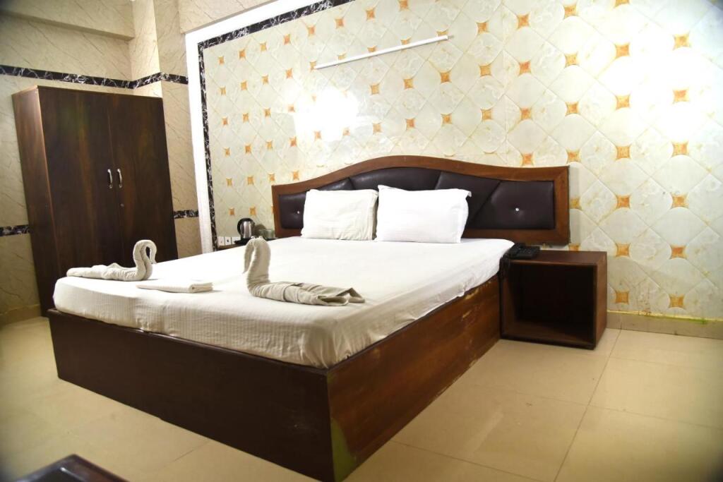 Ченнаи: Le Royal Inn Mugappair Chennai