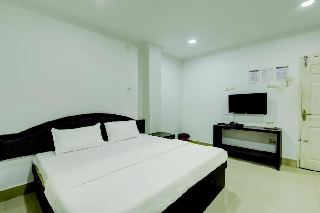 Коччи: OYO Flagship 805150 Anchor House