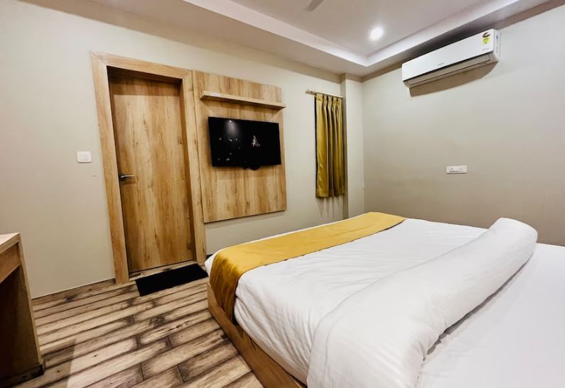 Дехрадун: Hotel Limewood Residency