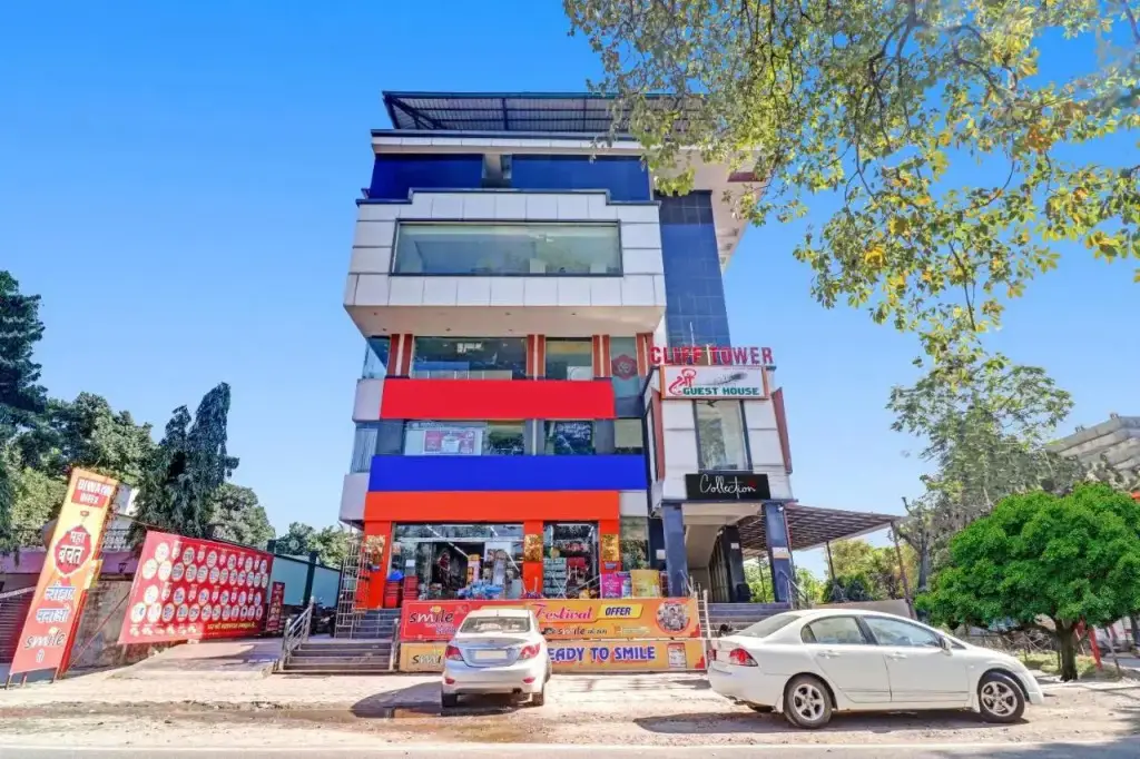 Дехрадун: OYO 703086 Hotel Shri Rooms & Restaurant