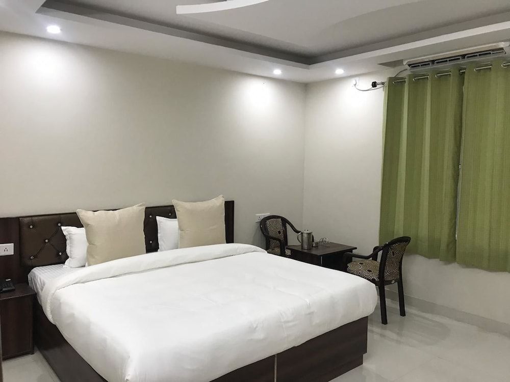 Дехрадун: Hotel Himalayan