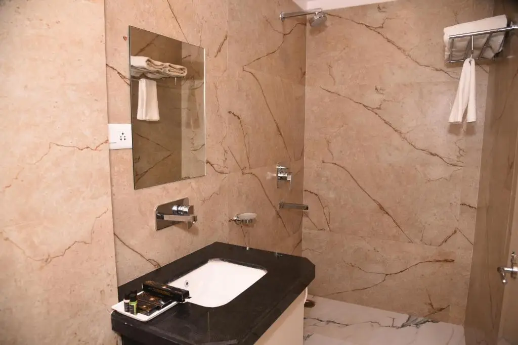 Деогхар: Hotel Ekta International