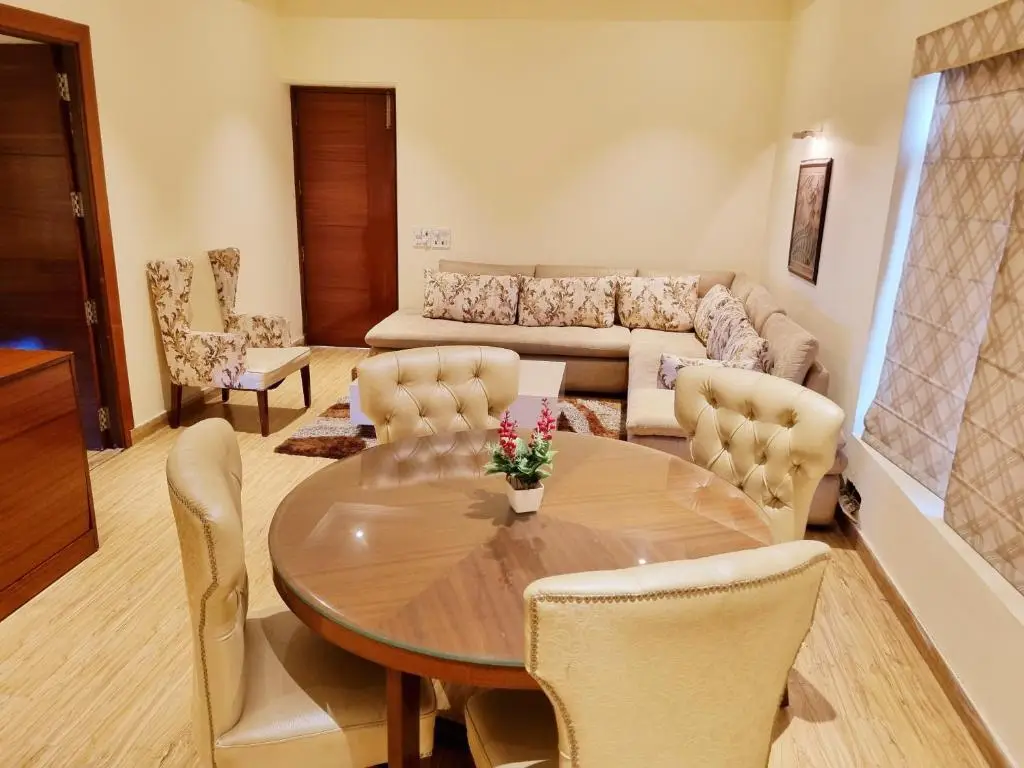 Dharuhera: Hotel SK PARK ROSELLA RESORTS & Spa