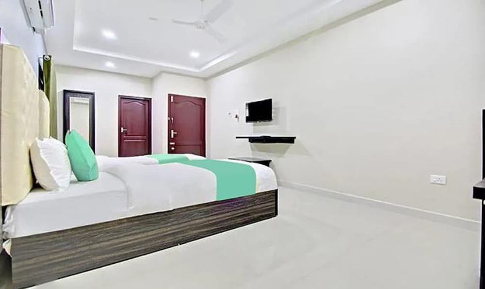 Эрамаллур: Fabhotel Central Inn Residency