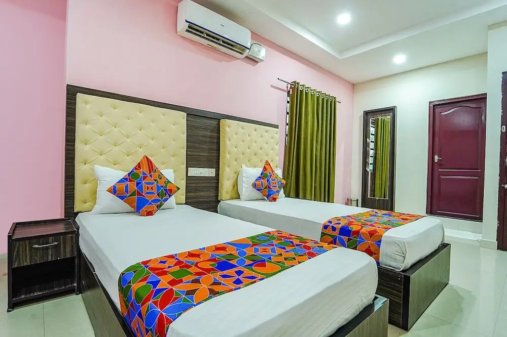 Эрамаллур: Fabhotel Central Inn Residency