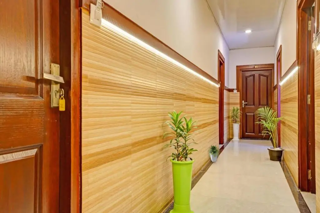 Куруппумтара: Flagship 701607 Mezban Grand Suites