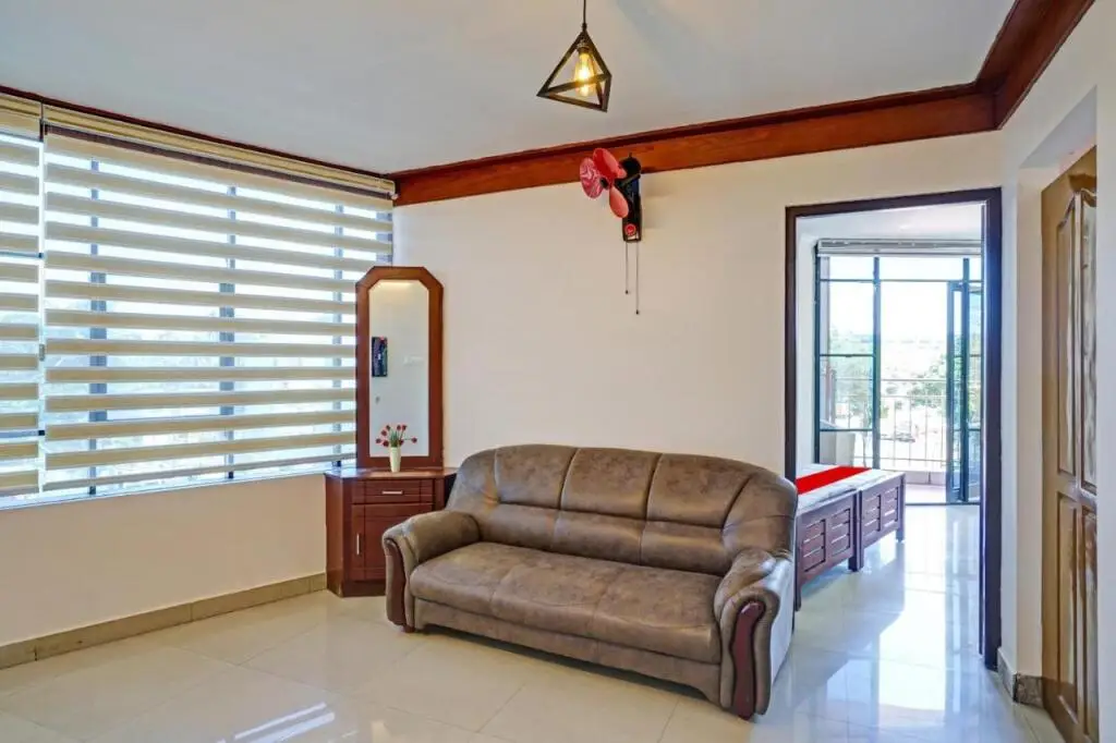 Куруппумтара: Flagship 701607 Mezban Grand Suites